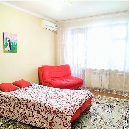 Mega Aktobe Apartment エクステリア 写真